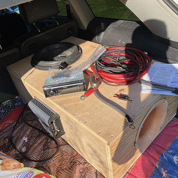 Subwoofer, võimendi, makk