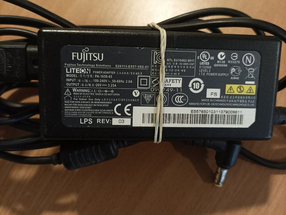 Блок питания к ноутбук output 20V, 3.25A
