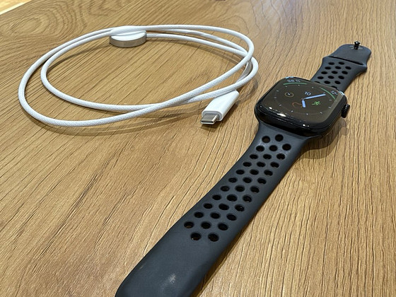Apple Watch Series 10 46 mm Jet Black
