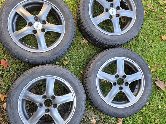 Шипованные шины 205/55R16 на литых дисках 5x114,3