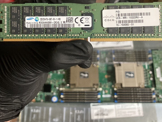 Samsung 32GB DDR4 ECC Registered Server RAM 2400 MHz