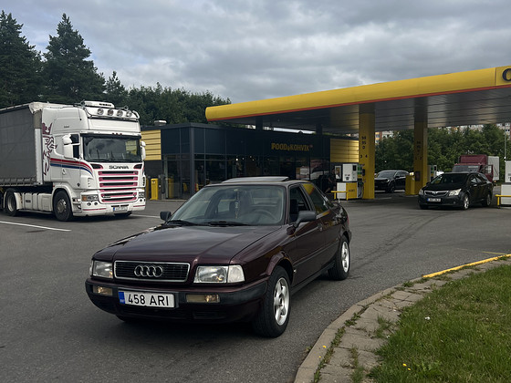 Audi 80