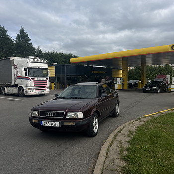 Audi 80