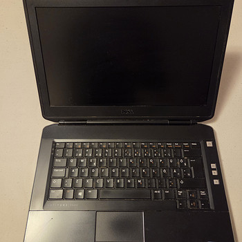 Ноутбук DELL