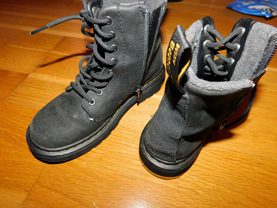 Dr.martens saapad nr.32, heas korras