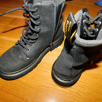 Dr.martens saapad nr.32, heas korras