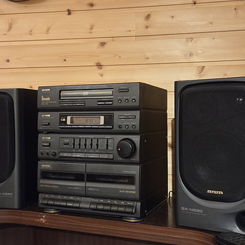 Muusikakeskus Aiwa
