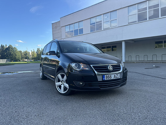 Volkswagen Touran automaat reg makstud