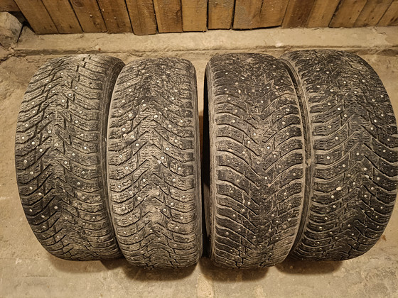 Nokian Hakkapelliita naastrehvid