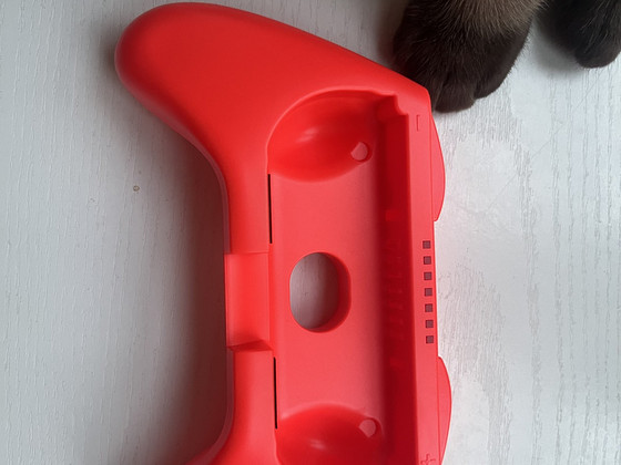 Nintendo Switchi tarvikud: Joy-Con käepidemed ja ümbrised