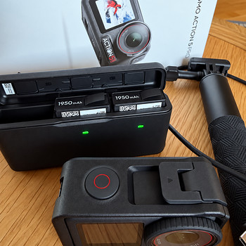 DJI Osmo Action 5 Pro Adventure Combo