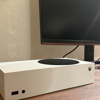 M/V XBOX SERIES S + LOGITECH G920