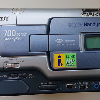Sony DCR TRV300 videokaamera Digital 8 Hi8 20xZoom