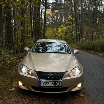Lexus IS250