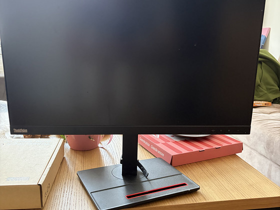 Док-монитор Lenovo P24h-2L