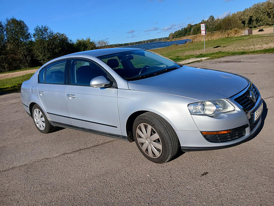 Volkswagen Passat 71000 km 2005 a