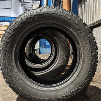 Hankook 265/60/18 Naelad
