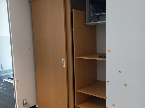 Интегрированный гардеробный шкаф