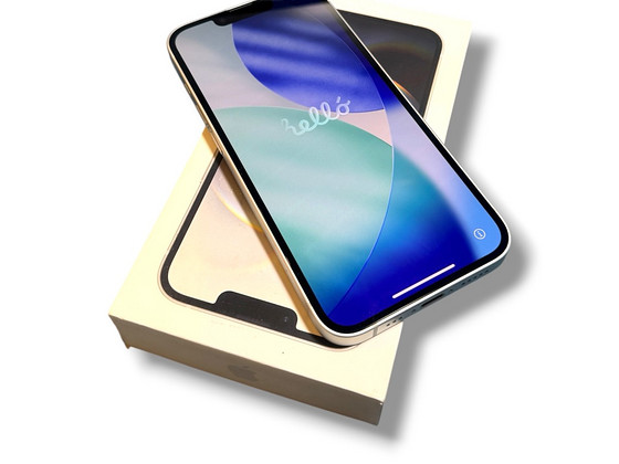 iPhone 16e