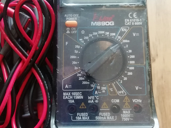 Müüakse uued digitaalsed multimeetrid.