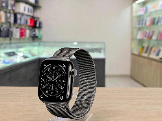 Apple Watch 11 GPS+Cellular 42MM Titanium Garantii 1a