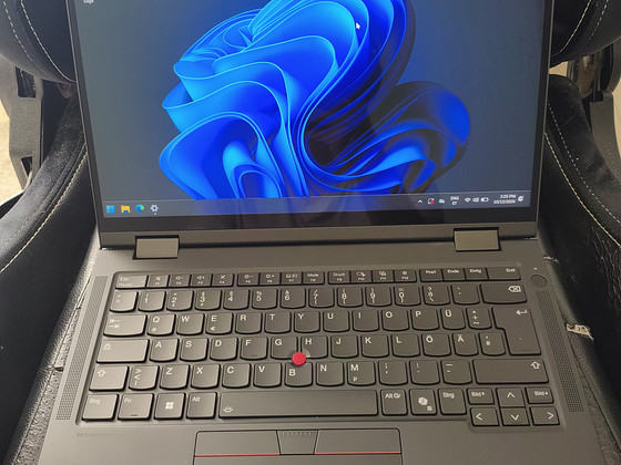 Lenovo Thinkpad T14s 2in1 | Ultra 7 255U | 32GB Ram | 1TB SS