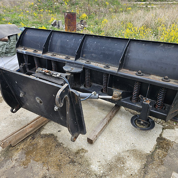 Снежный отвал 3 м и ковш для копки, JCB 4CX