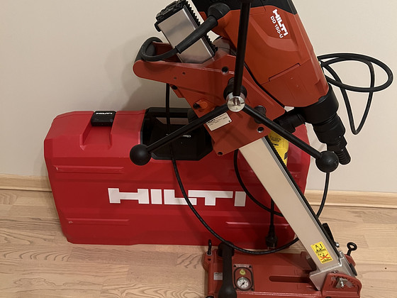 Uus teemantpuurimise komplekt Hilti DD150-U + puurimisstatiiv