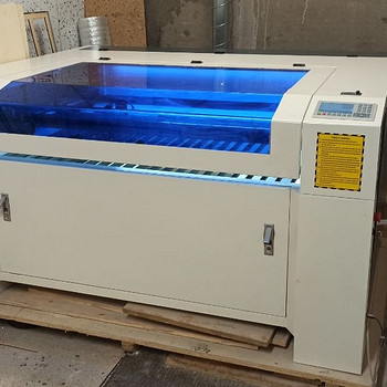 CO2 laser masin/ CO2 лазерный станок