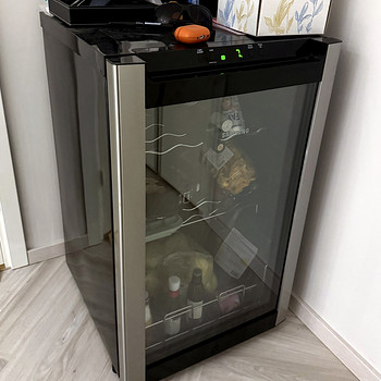 Samsung veinikülmik 33 pudelit / винный холодильник