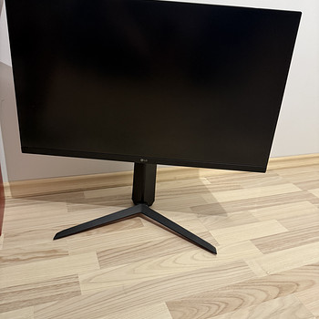 LG 27GP850-B Ultragear Gaming Monitor 27-Inch