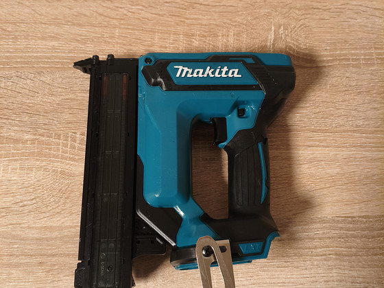 Makita naelapüstol DFN350 klambripüstol akunaelapüstol