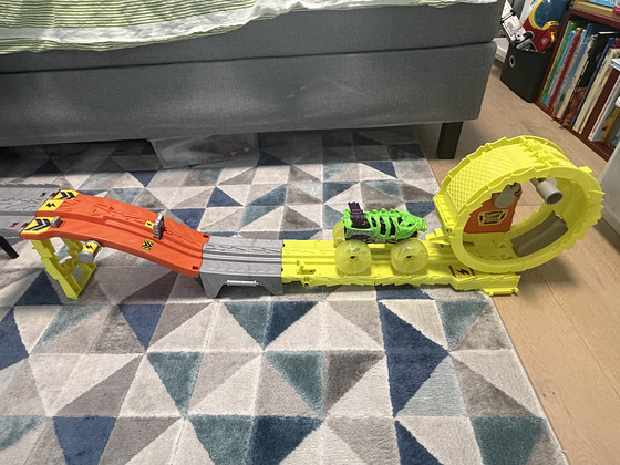 Hot wheels monster truck rada +auto