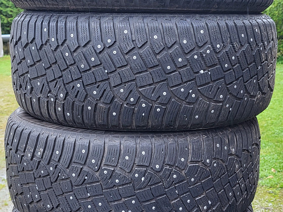 Зимние шины Continental 215/55/R16