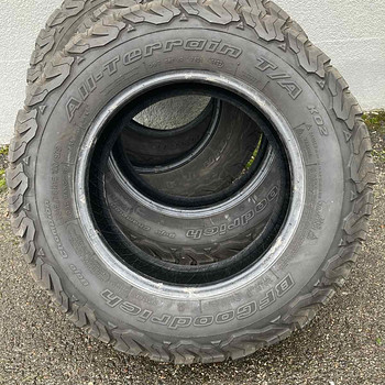 215/75 R15 4tk. BF Goodrich ALL Terrain T/A KO2 M+S 3PMSF