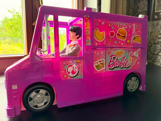 Barbie reisibuss
