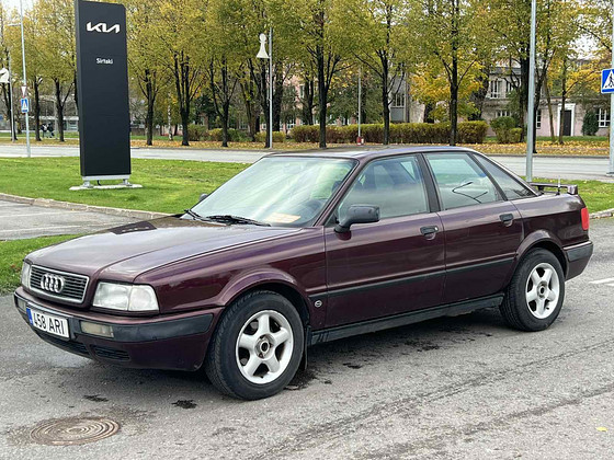 AUDI 80