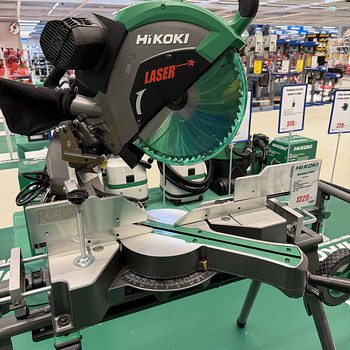 Hikoki Saag 305mm uus! Karbis!