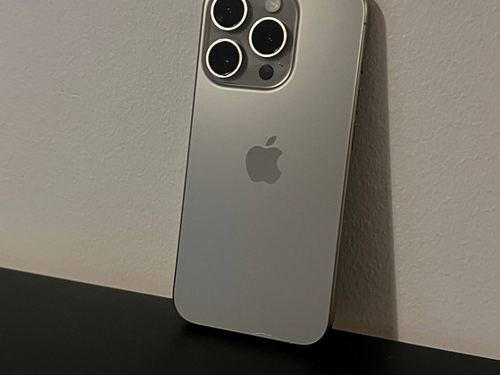 iPhone 15 pro 128 GB NATURAL TITANIUM