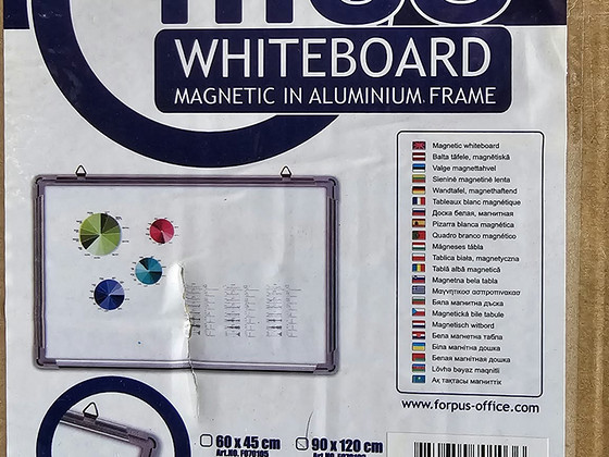 Magnettahvel alumiiniumraamiga (90 × 120 cm)