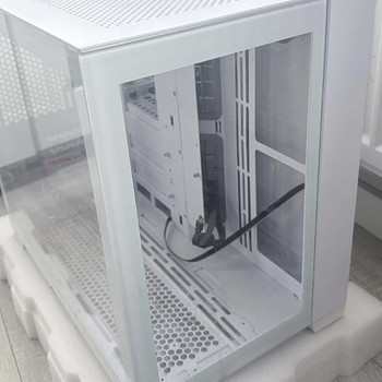 Корпус Lian Li O11 Dynamic Mini White / Snow Edition