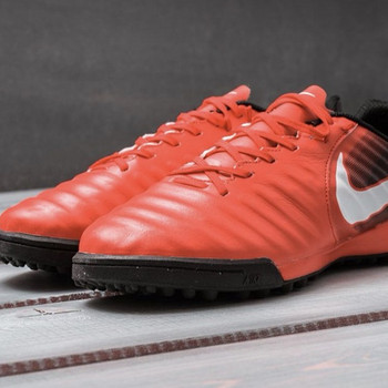 Сороконожки Nike Tiempo
