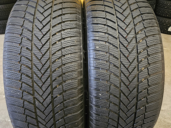 255 45 R 20 Bridgestone Blizzak LM005