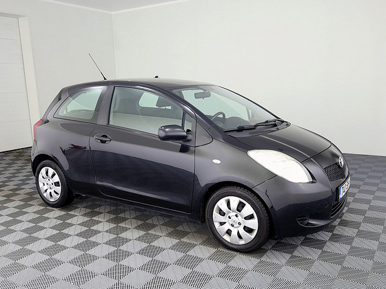 Toyota Yaris Linea Sol A-C ATM 1.3 64kW