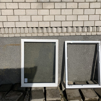 Puit- ja plastaknad