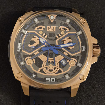 CAT Tokyo watch