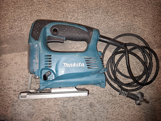 Лобзик Makita 4329