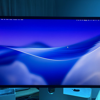 Apple Studio Display with adjustable stand 27