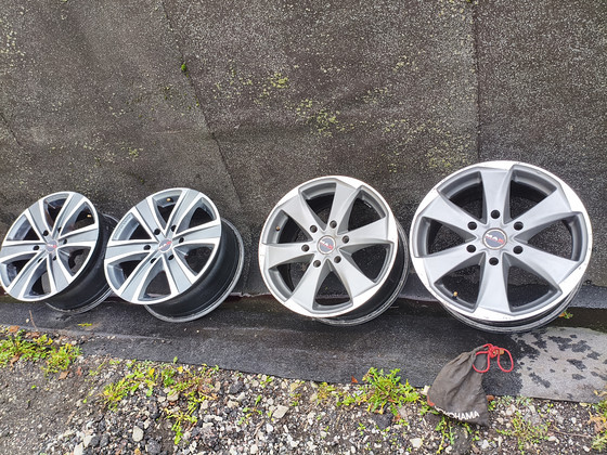 Литые диски, R17, 6×139,7 Toyota Land Cruiser 120.