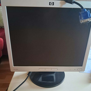 17" монитор